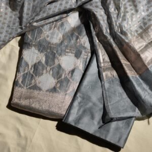 Siah — Cool Grey Suit